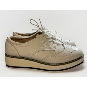 Women's Cream Platform Brogues
